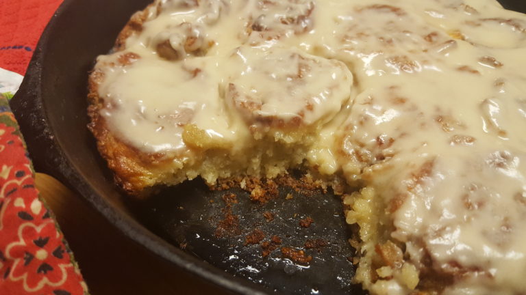 keto cinnamon rolls in a cast iron skillet
