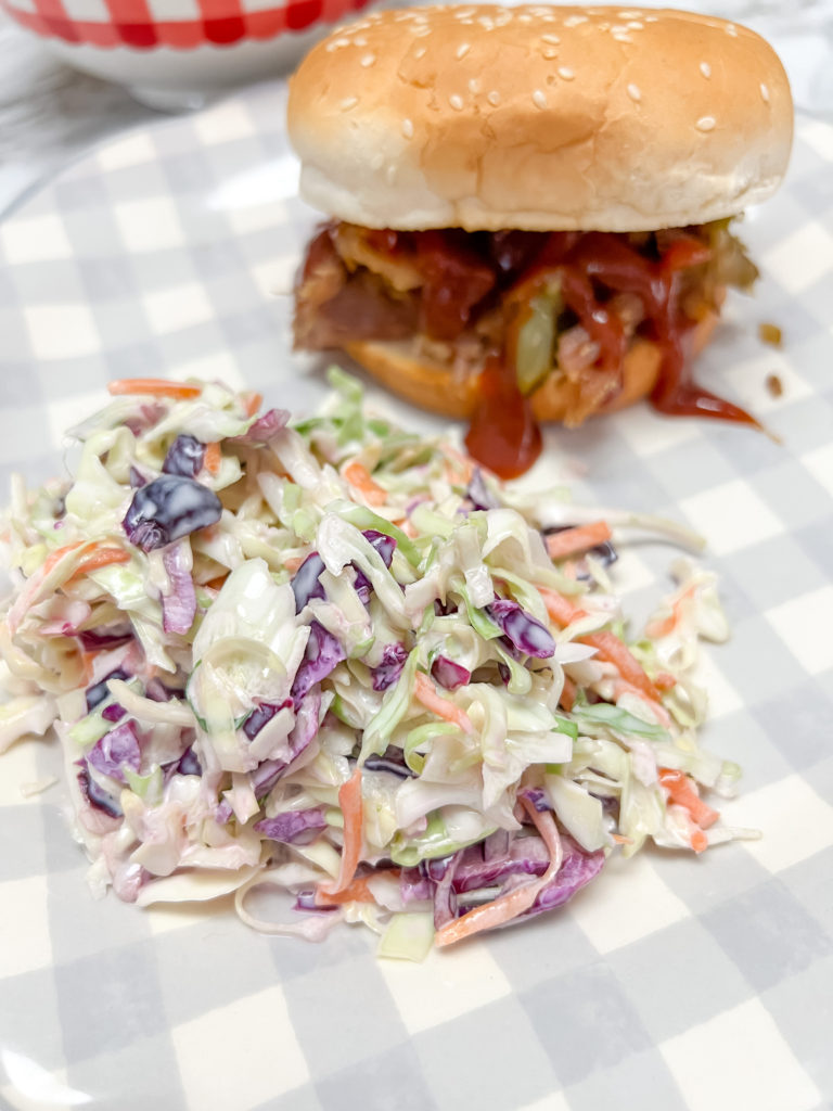 Easy & Simple 4 Ingredient Coleslaw