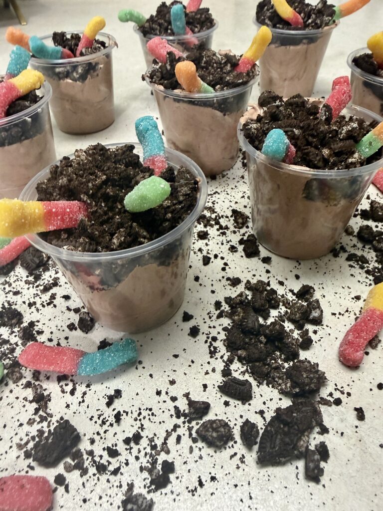 5 Ingredient Dirt Cups