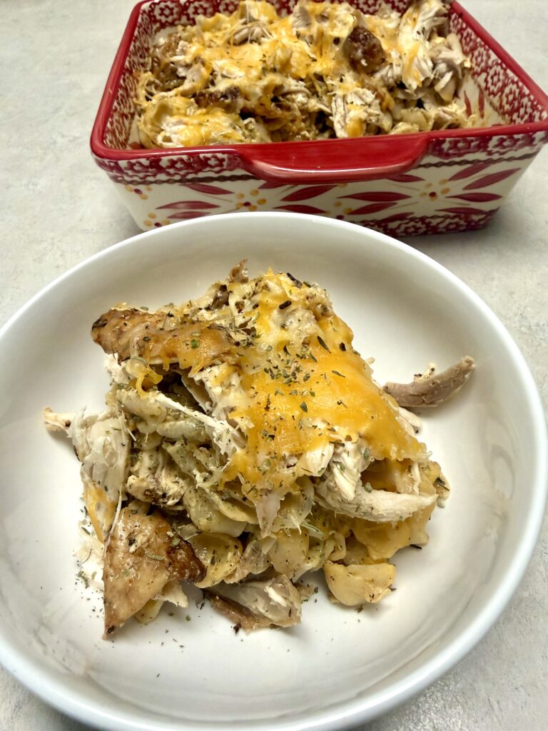 Picture of ranch chicken mac and cheese on a white plate.